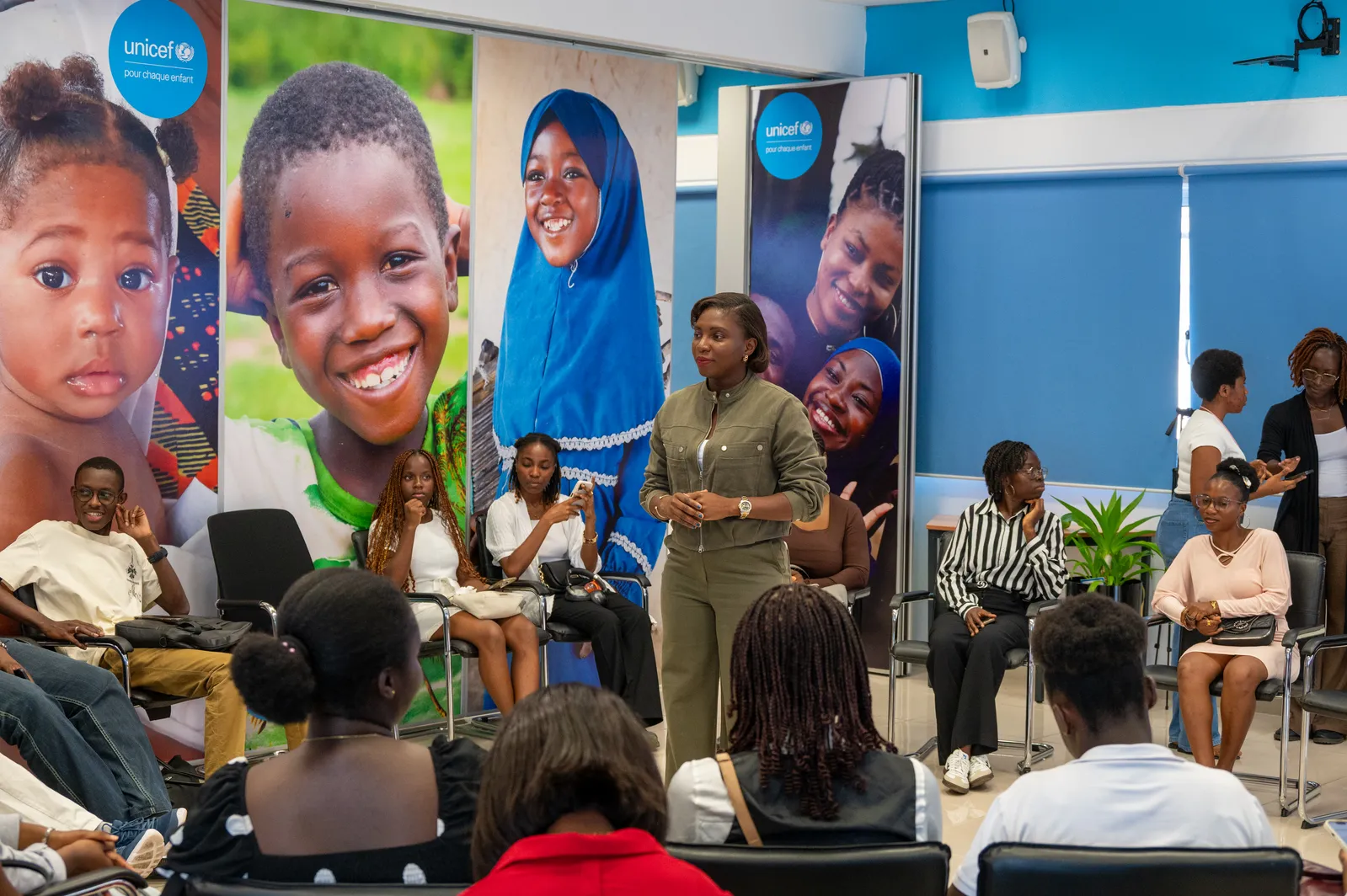 Atelier Amanii avec des jeunes filles et des sages-femmes